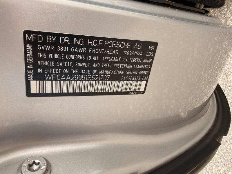 2001 Porsche 911 Carrera