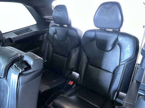 2022 Volvo XC90 Recharge T8 R-Design