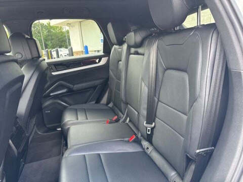 2024 Porsche Cayenne