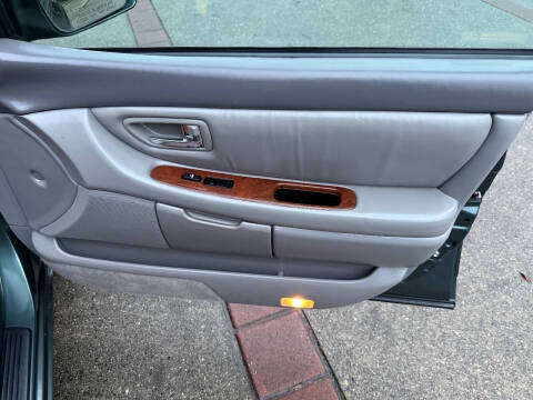 2003 Toyota Avalon XLS