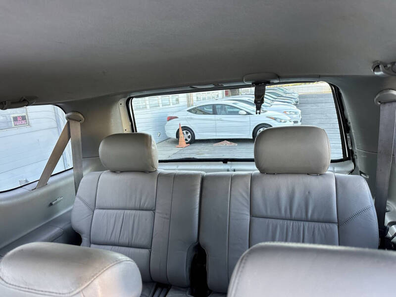 2001 Toyota Sequoia Limited