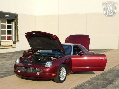 2004 Ford Thunderbird Deluxe