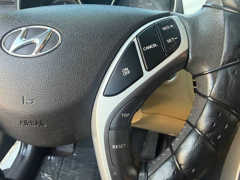 2012 Hyundai Elantra Limited
