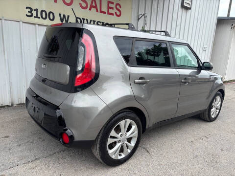 2016 Kia Soul +