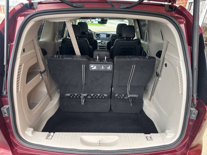 2018 Chrysler Pacifica Touring L Plus