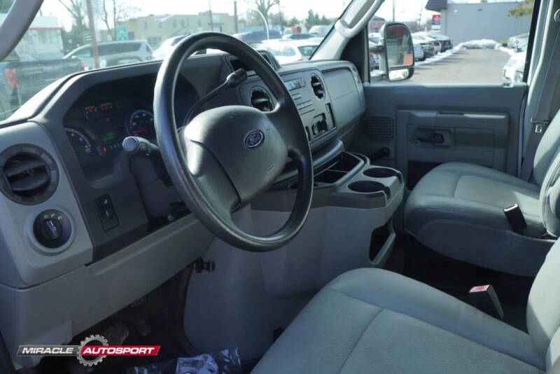 2009 Ford E-Series E-150