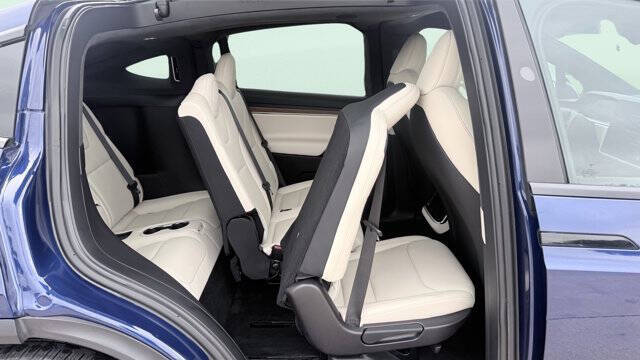 2023 Tesla Model X Standard Range