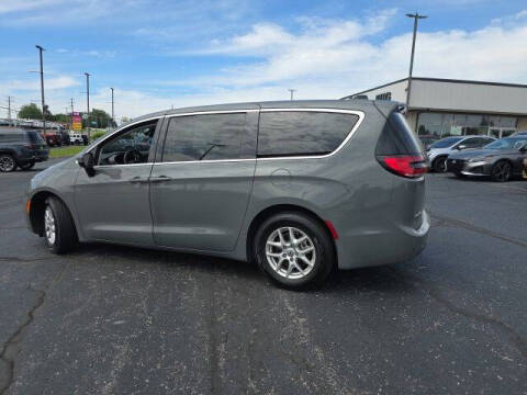 2023 Chrysler Pacifica Touring L