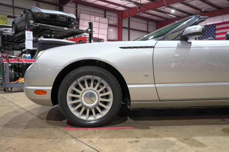 2004 Ford Thunderbird Deluxe
