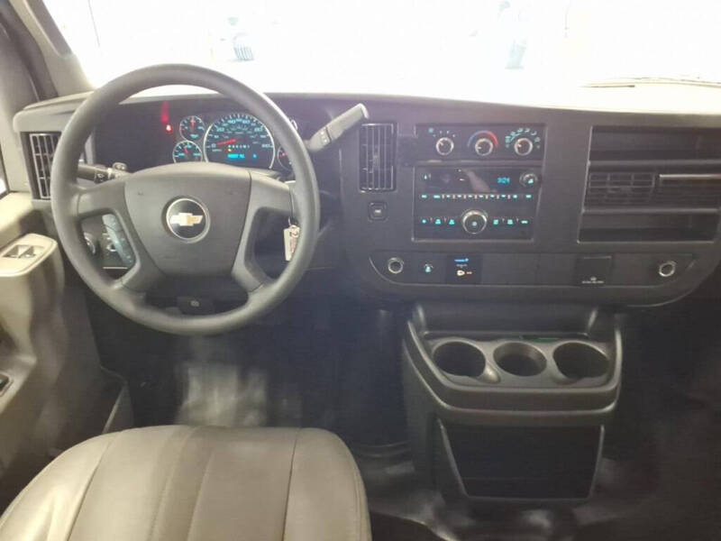 2017 Chevrolet Express LS 3500