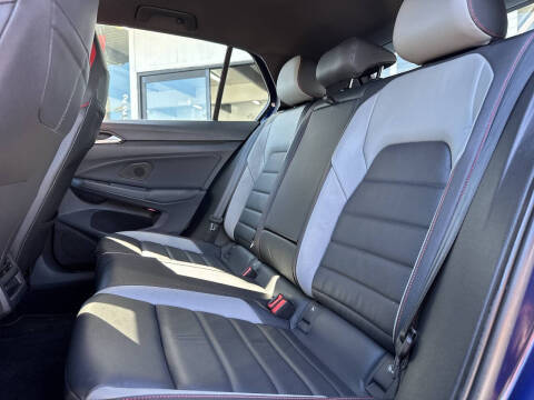 2023 Volkswagen Golf GTI SE
