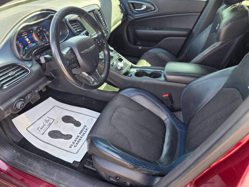 2015 Chrysler 200 S
