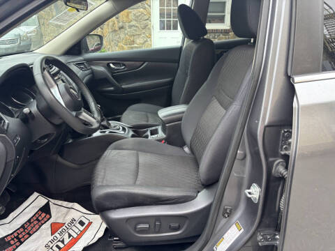 2018 Nissan Rogue SV