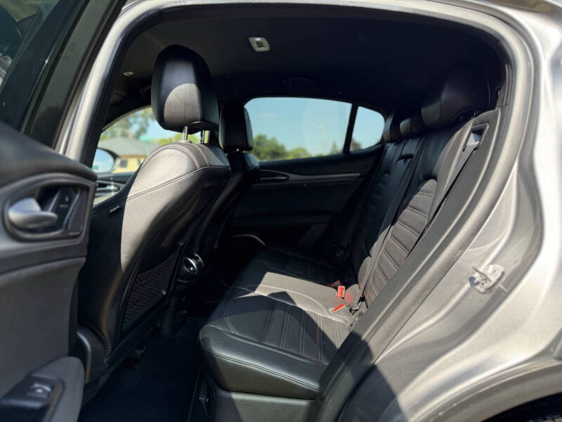 2019 Alfa Romeo Stelvio Ti Sport