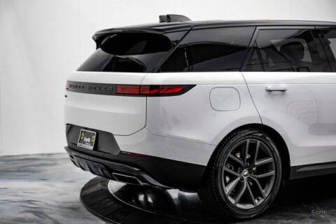 2024 Land Rover Range Rover Sport P360 SE