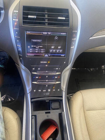 2013 Lincoln MKZ