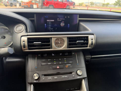 2016 Lexus IS 200t