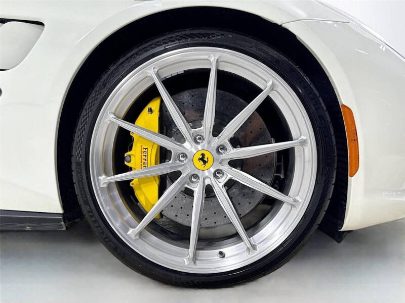 2019 Ferrari GTC4Lusso T