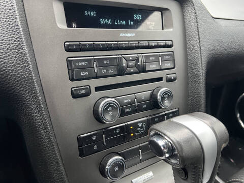 2011 Ford Mustang V6 Premium