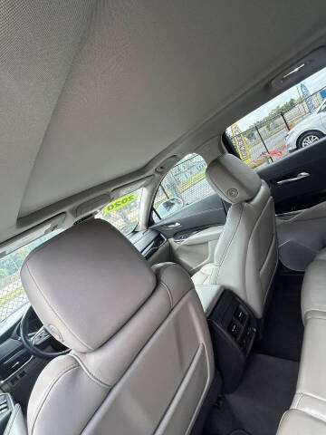 2020 Cadillac XT4 Premium Luxury