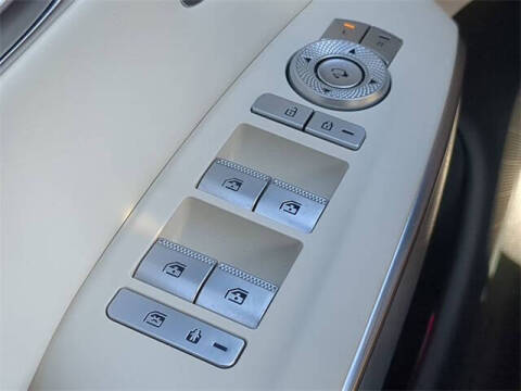 2023 Genesis Electrified GV70