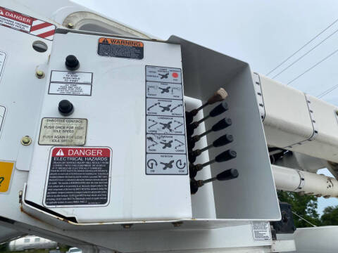 2015 Freightliner M2 106