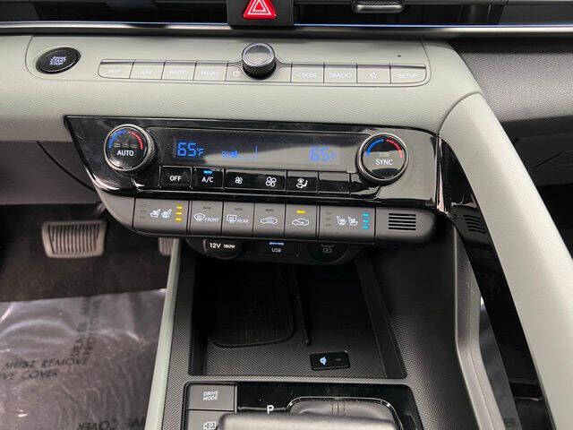 2025 Hyundai Elantra Hybrid Limited