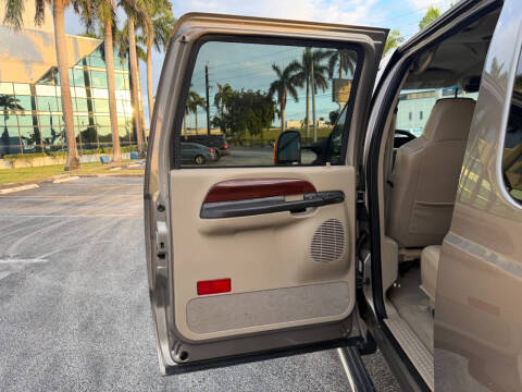 2005 Ford Excursion Limited