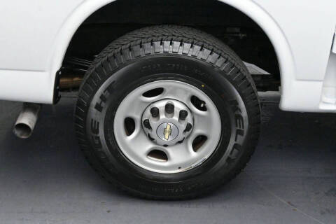 2023 Chevrolet Express 2500