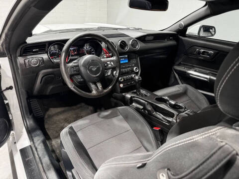 2015 Ford Mustang V6