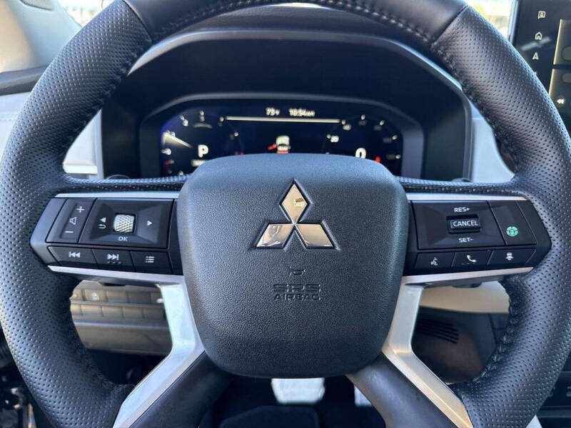 2026 Mitsubishi Outlander SEL
