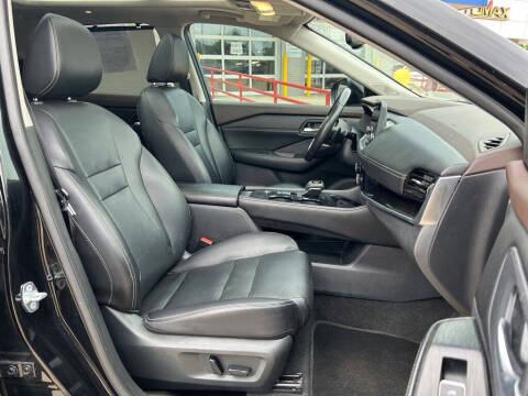 2023 Nissan Rogue SL