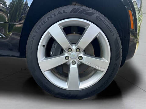 2025 Land Rover Defender 110 P500 X-Dynamic SE