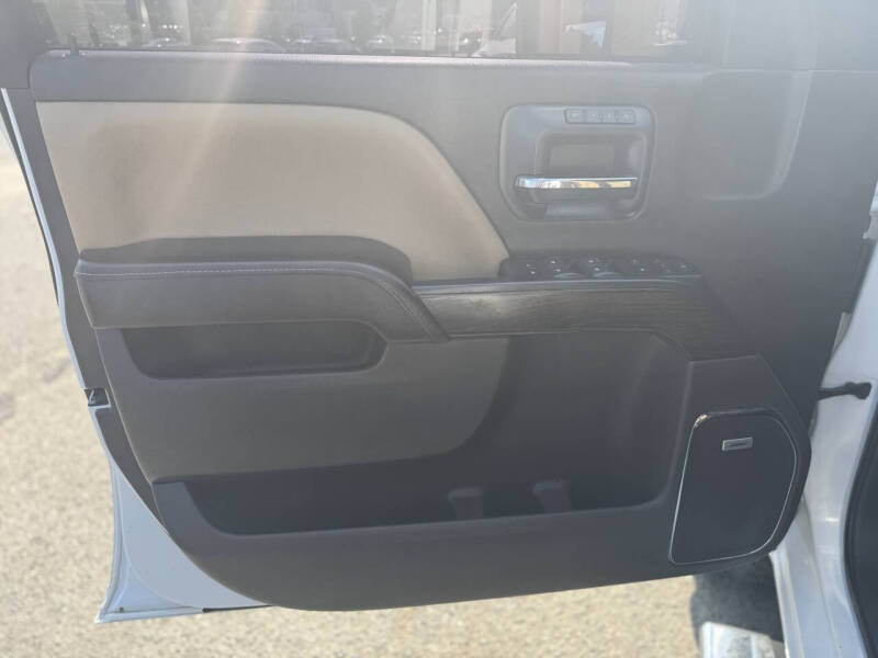 2017 GMC Sierra 3500HD Denali