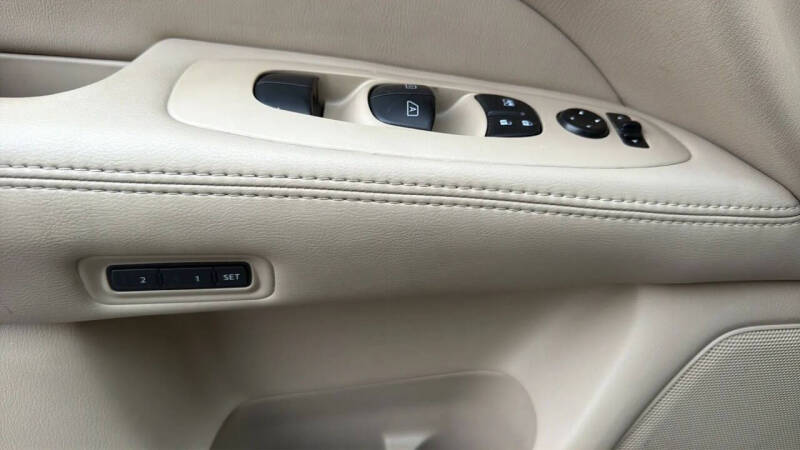 2013 Nissan Pathfinder Platinum
