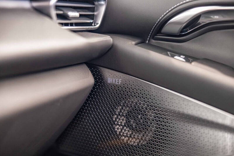 2025 Lotus Emira V6 Base