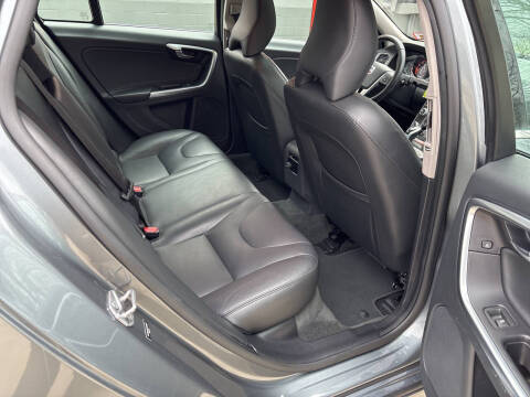 2016 Volvo V60 T5 Premier
