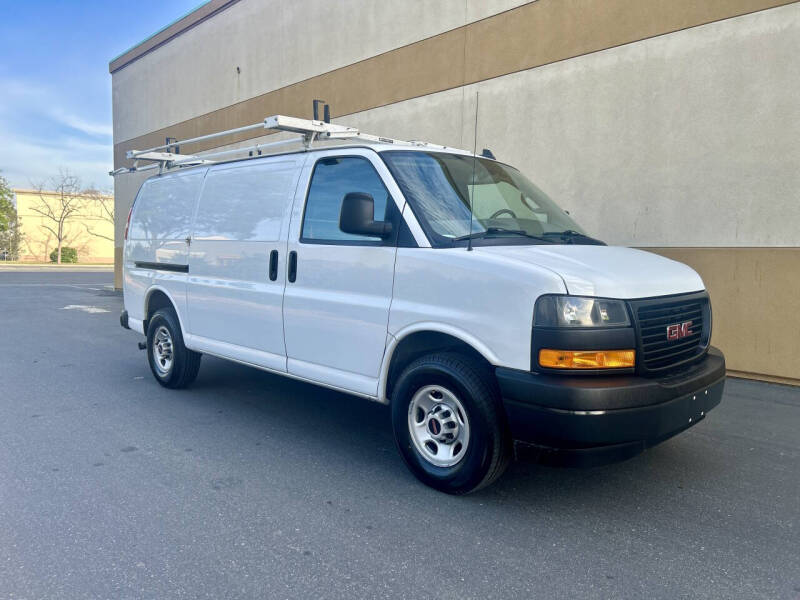 2023 GMC Savana 2500
