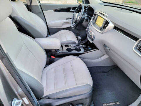 2016 Kia Sorento SX V6