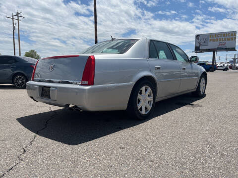 2007 Cadillac DTS for sale at BELOW BOOK AUTO SALES in Idaho Falls ID