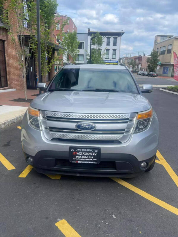 2011 Ford Explorer Limited photo 2