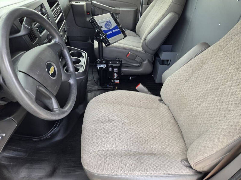 2021 Chevrolet Express 2500