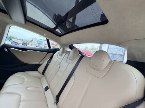 2013 Tesla Model S Performance