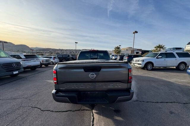 2025 Nissan Frontier SV