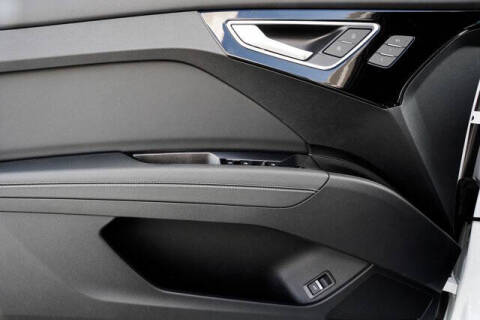 2024 Audi Q4 e-tron quattro Premium Plus 55