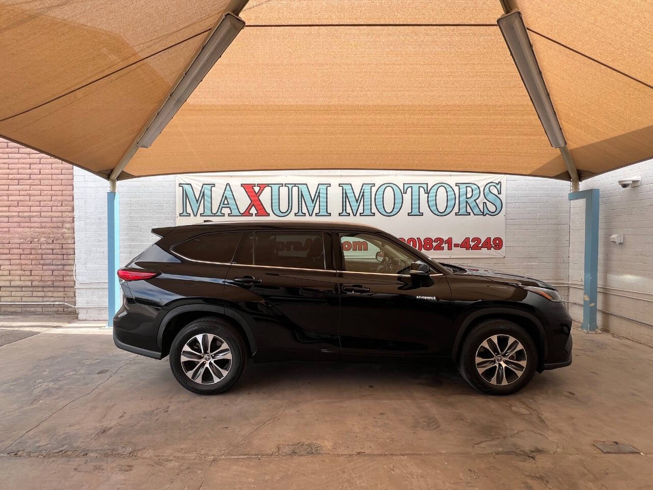 Image 1 of 2021 Toyota Highlander Hybrid