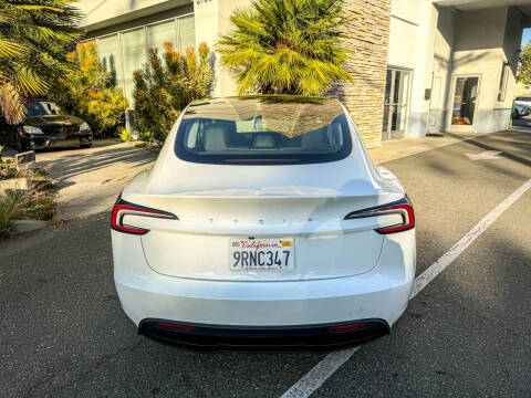 2025 Tesla Model 3 Long Range