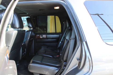 2017 Lincoln Navigator Select