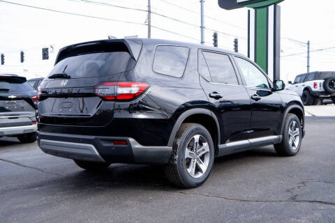 2023 Honda Pilot EX-L w/Rear Captain's Chairs