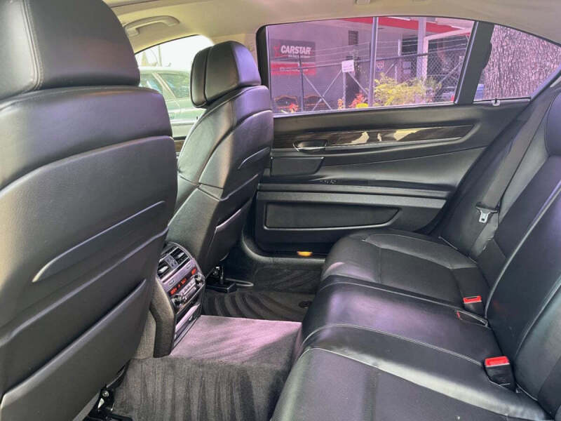 2010 BMW 7 Series 750Li